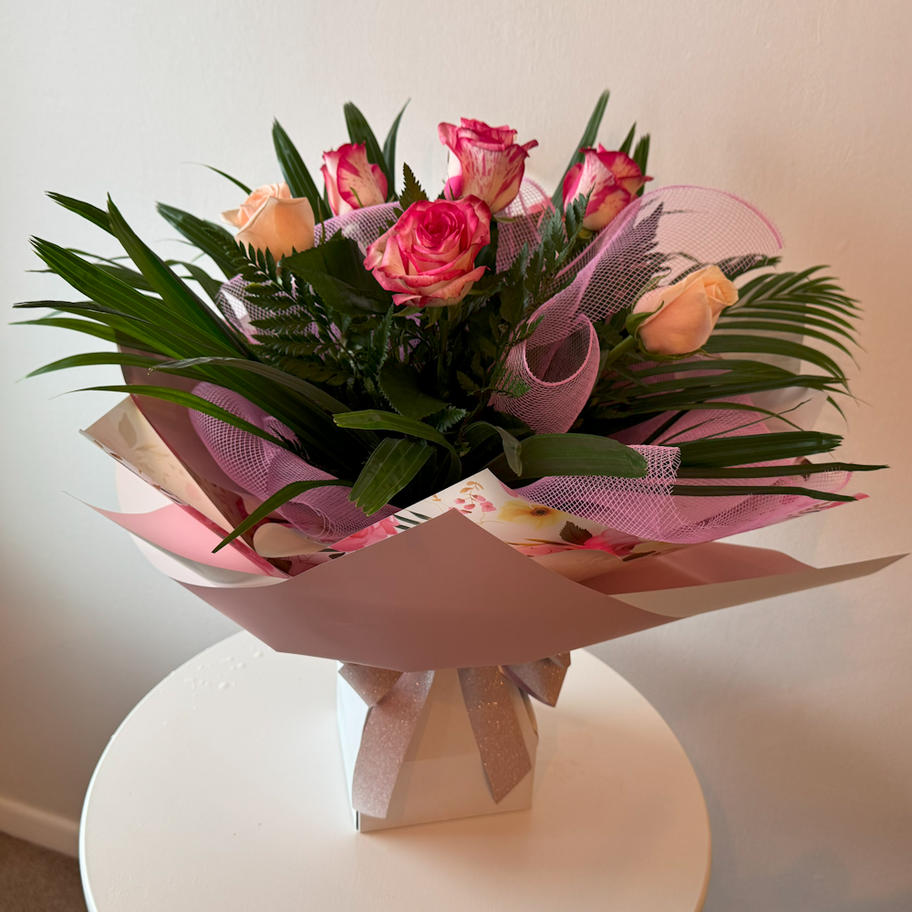 Ashiki Boxed Rose Bouquet