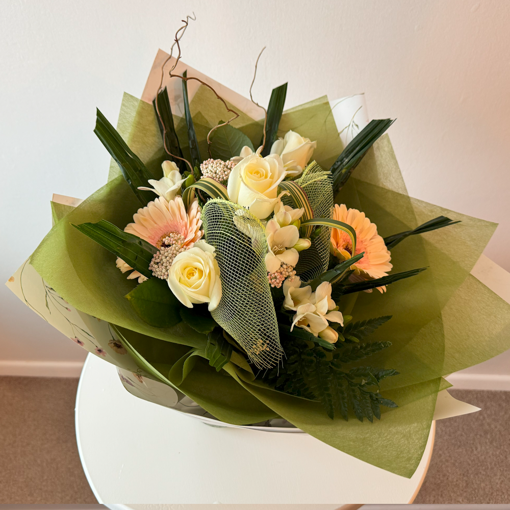 Michelle's Lemony Apricot Bouquet